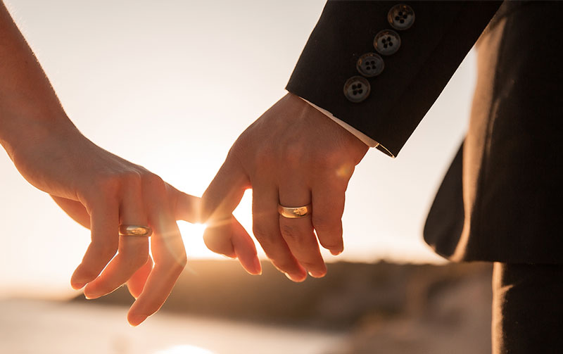 What happens when couples kiss and makeup…and separate again!